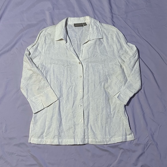 White Button Up Blouse - Picture 1 of 4